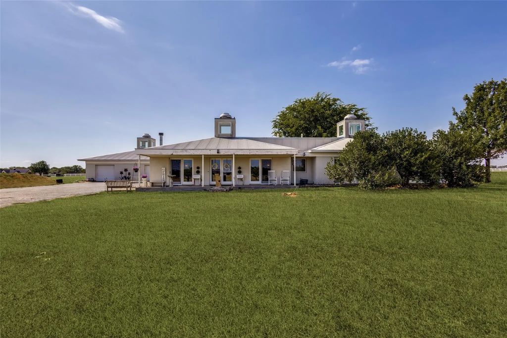77 Hidden Lakes Boulevard, Gunter