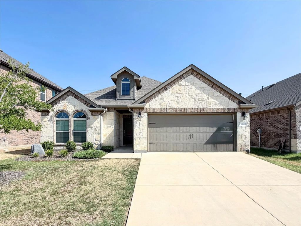 10809 Table Bluff Street, Aubrey