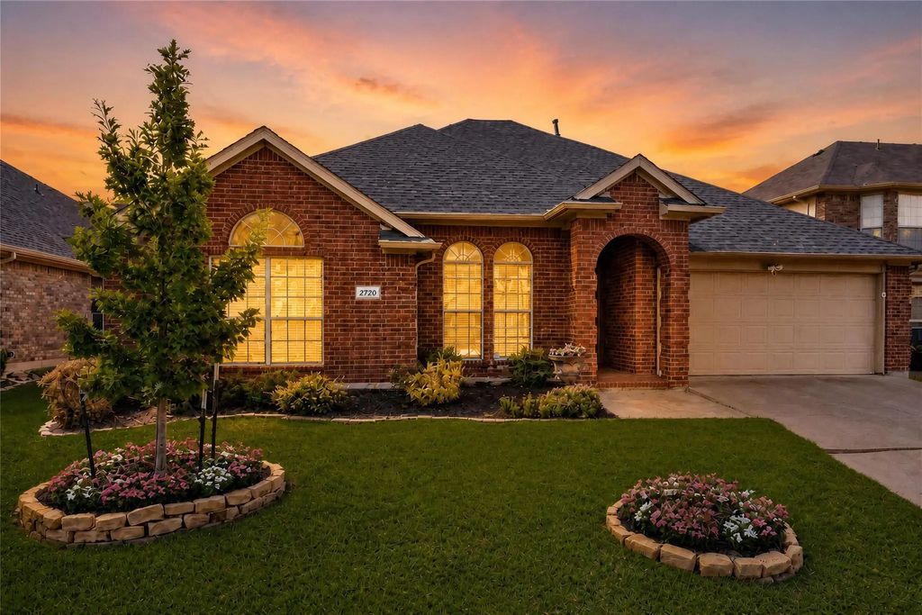 2720 Calico Rock Drive, Fort Worth