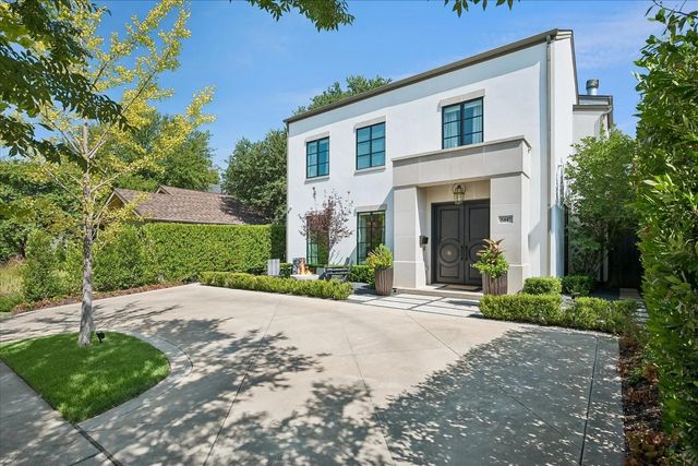 5447 Richmond Avenue, Dallas