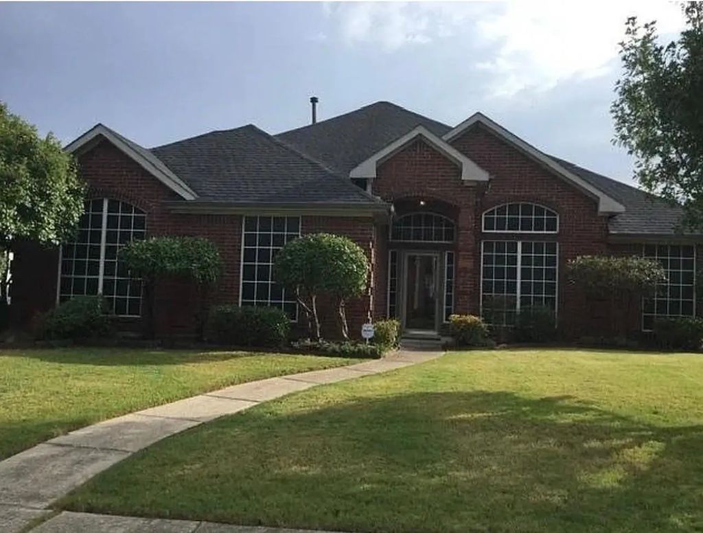 1606 Waterford Drive, Lewisville