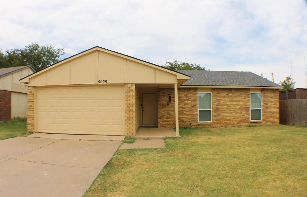 6925 Mid Cities Boulevard, North Richland Hills