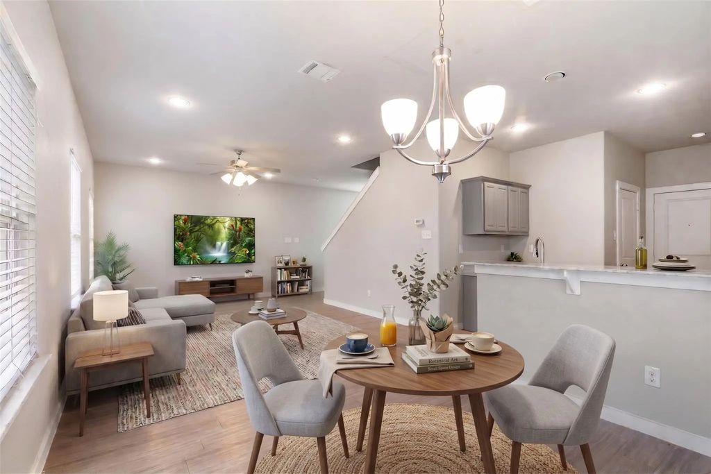 9910 Ironhorse Drive, Dallas