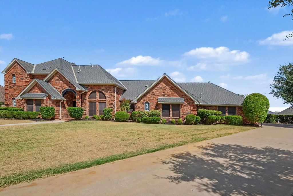 3503 Pembrooke Parkway S, Colleyville