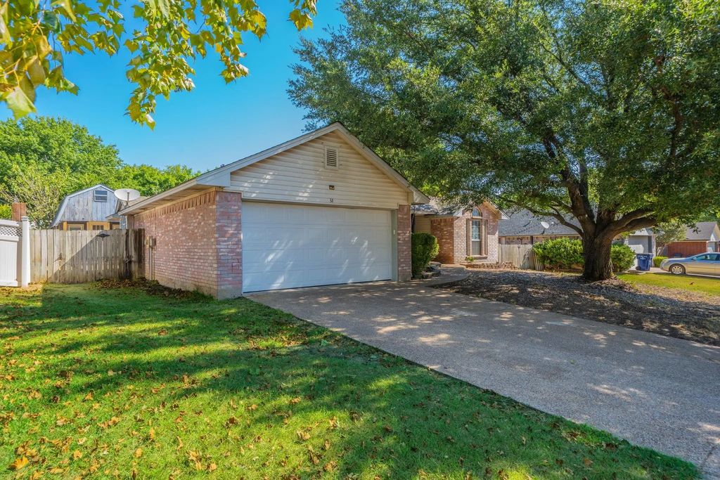 32 Atlantic Avenue, Midlothian
