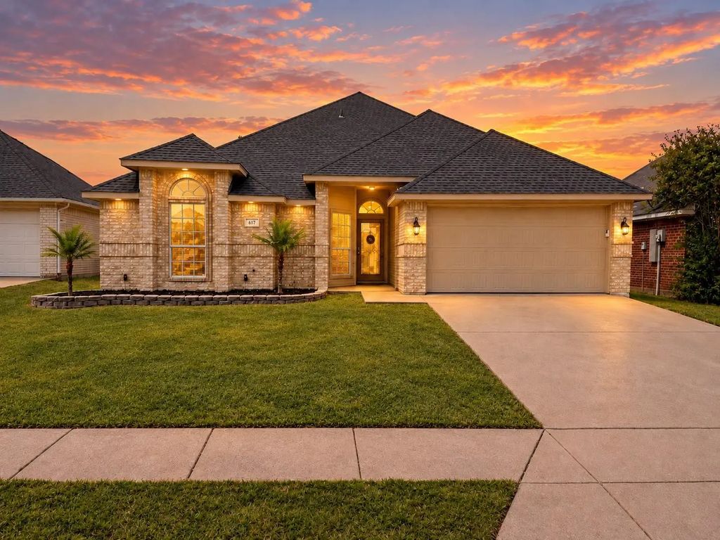 627 Brenna Road, Waxahachie