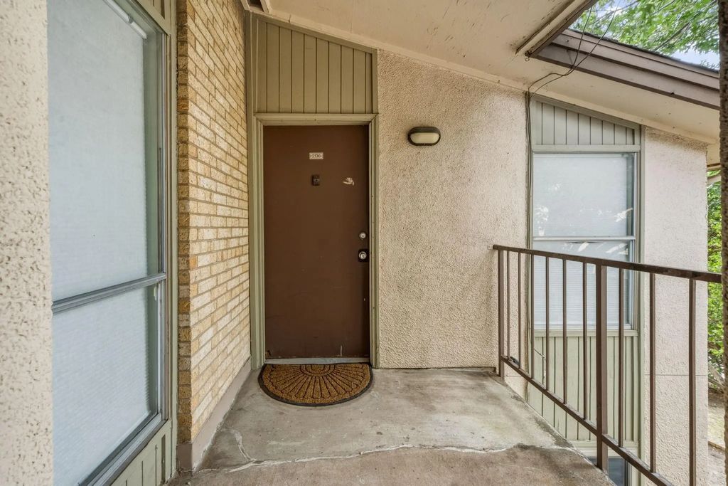 12824 Midway Road 2136, Dallas