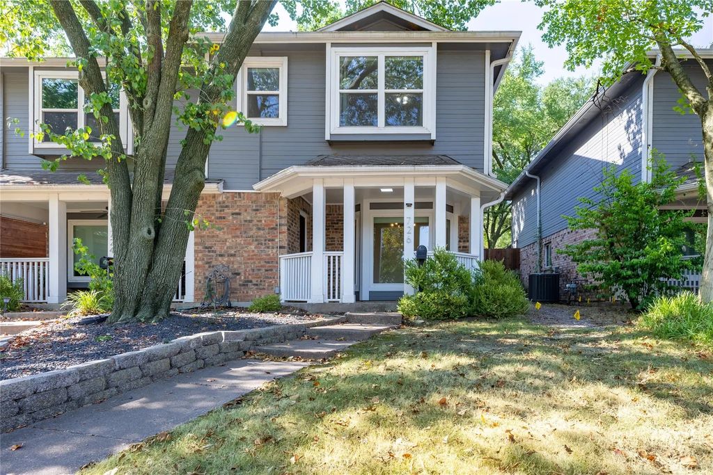 726 W Canty Street, Dallas
