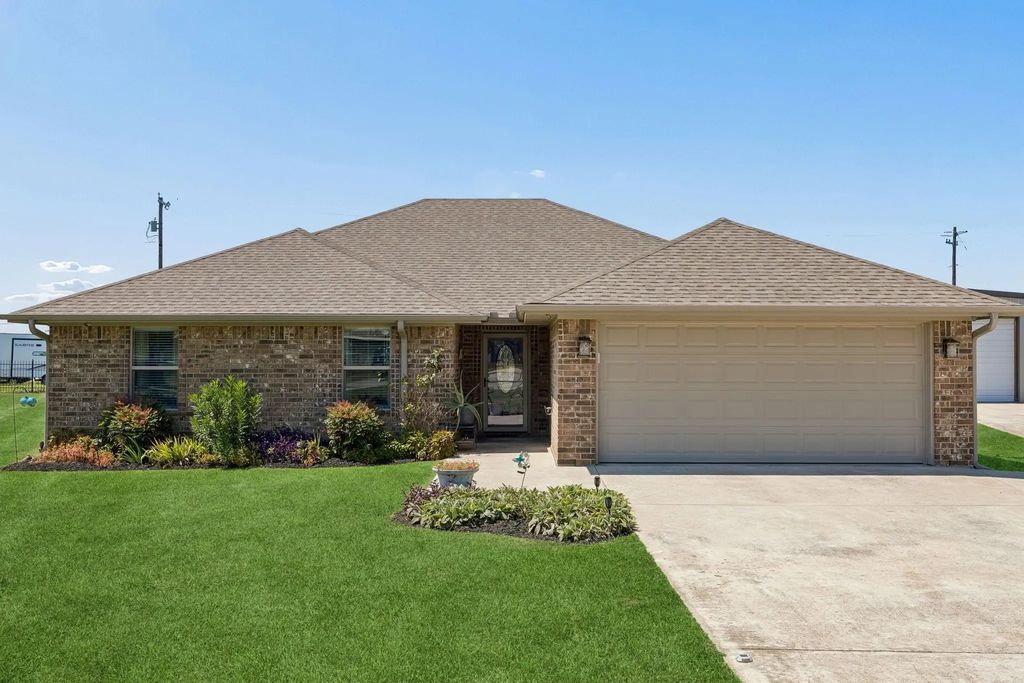 206 King George Way, Ponder