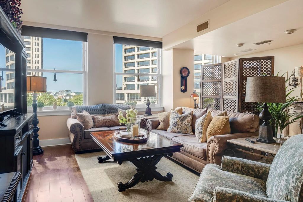 411 W 7th Street 405, Fort Worth