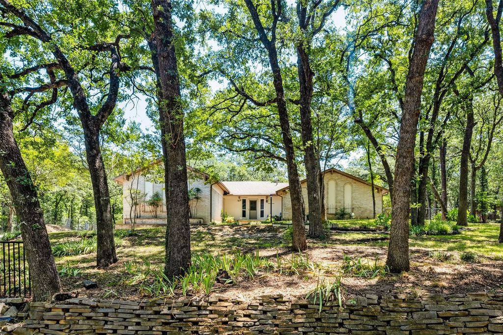 3014 Idlecreek Drive, Dalworthington Gardens