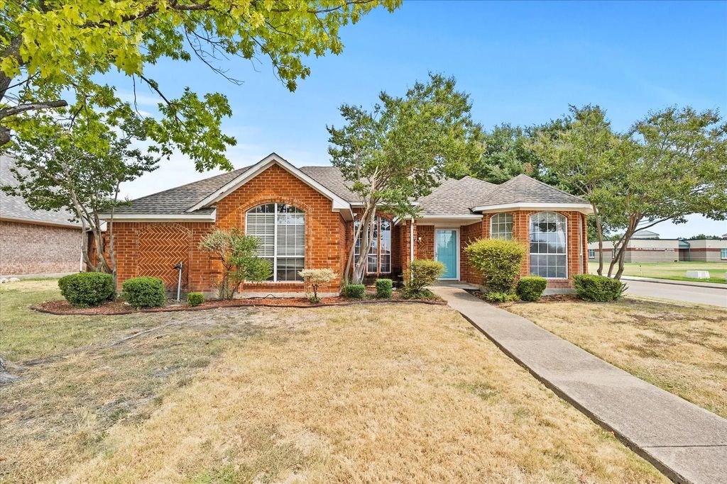 2416 Liles Lane, Mesquite