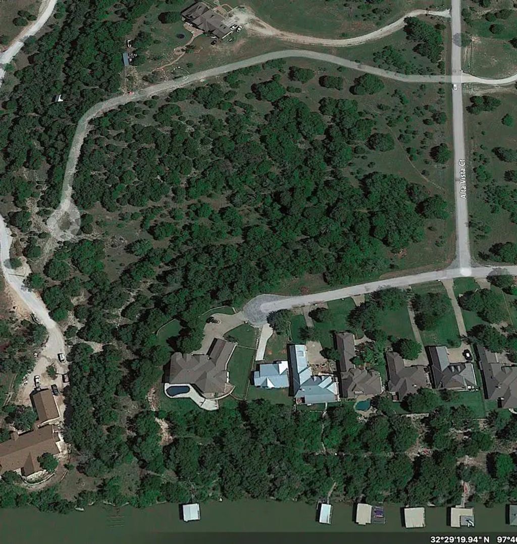 2600 Alta Vista Court, Granbury
