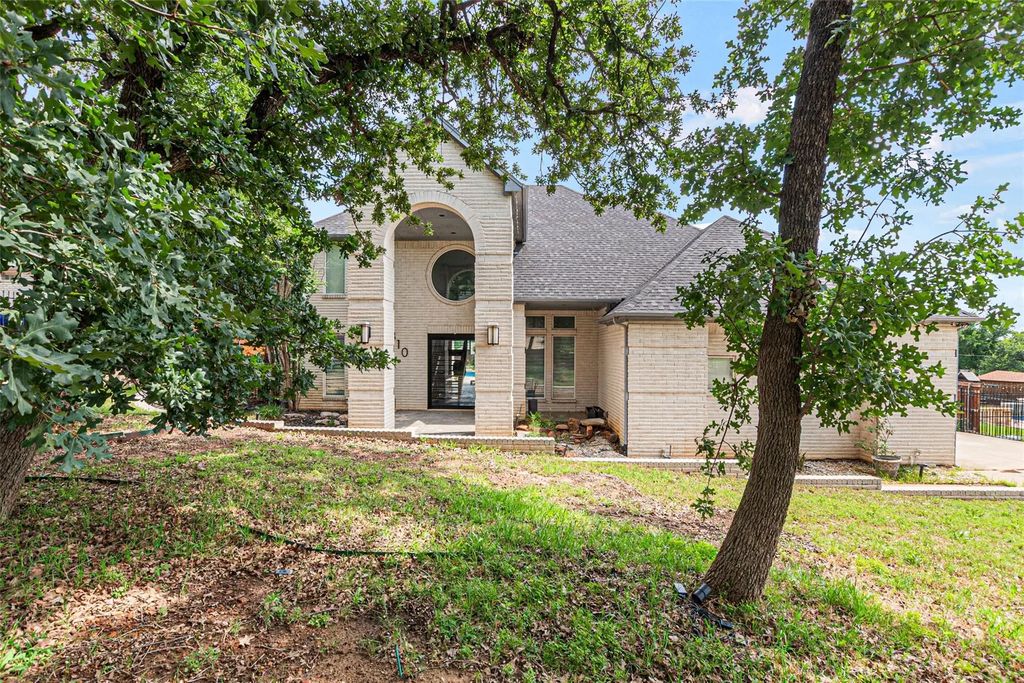 810 Pennsylvania Avenue, Kennedale