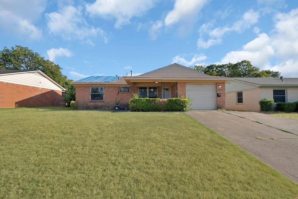 840 Clearwood Drive, Dallas
