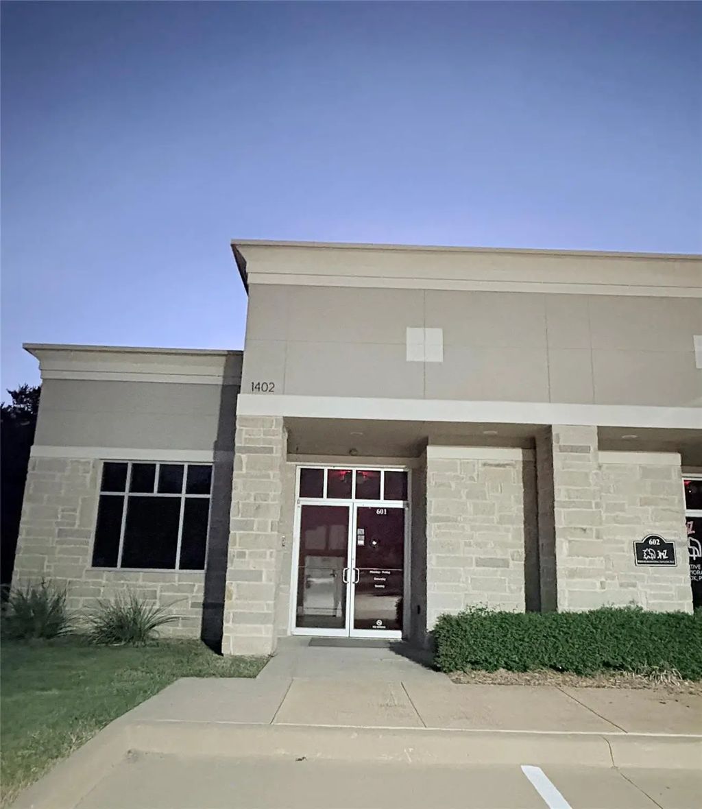 1402 S Custer Road 601, McKinney
