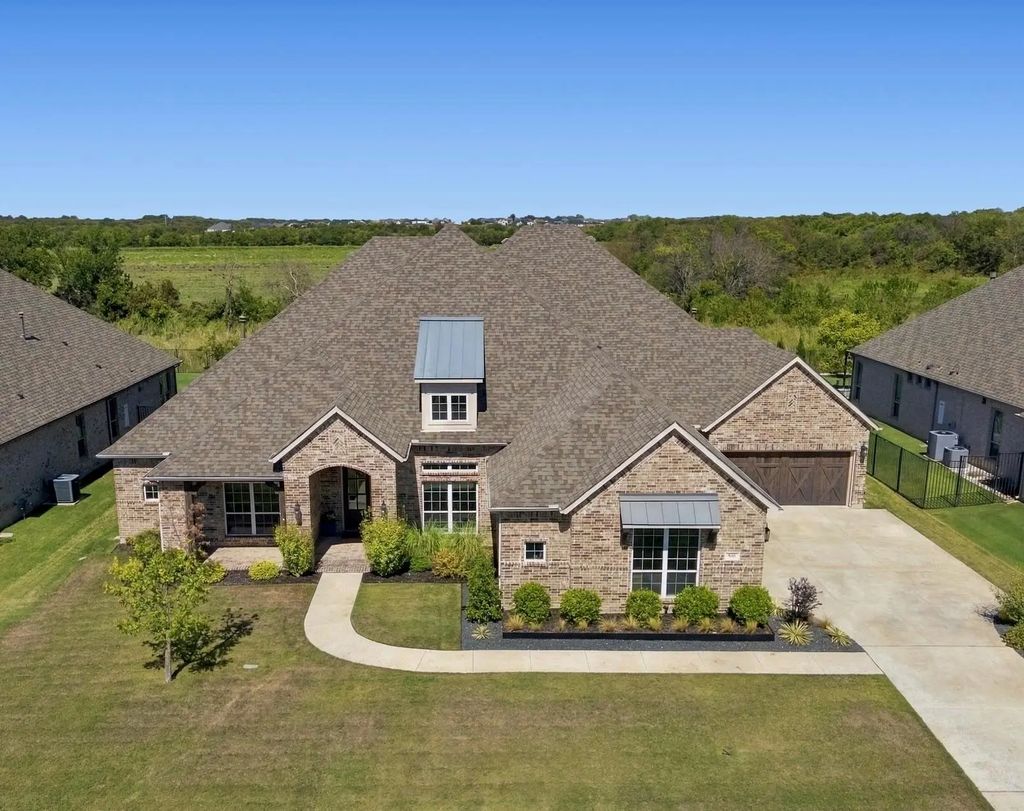 506 Summer Oaks Drive, Rockwall