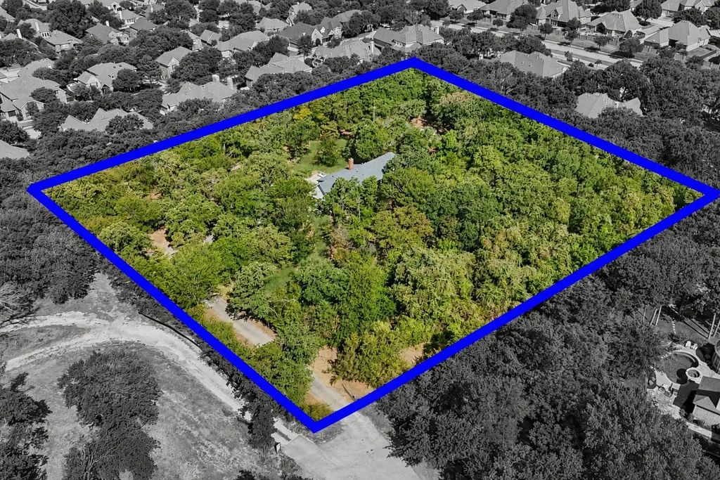 9300 Indian Knoll (land) Trail, Keller