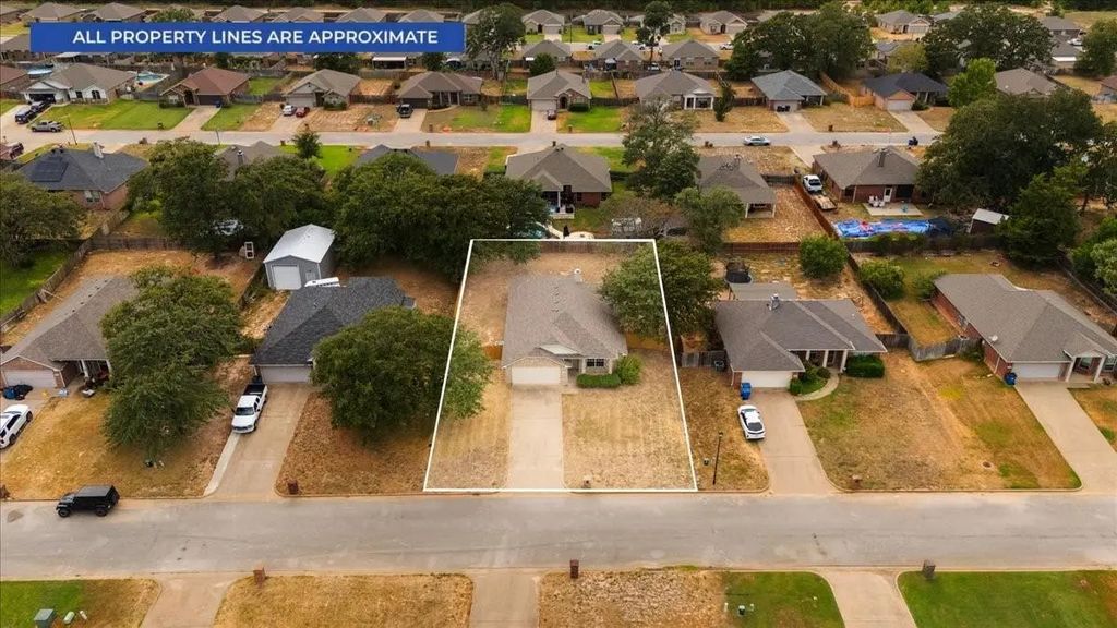 386 Molly Lane, Lindale