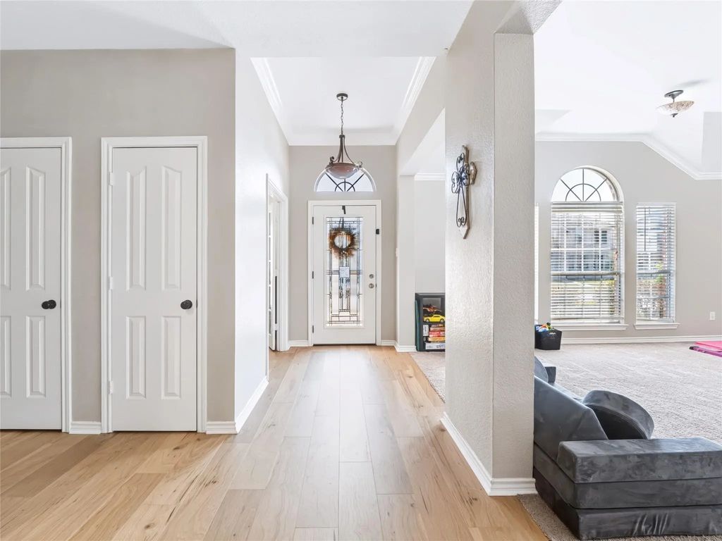 1605 Pleasant Run, Keller