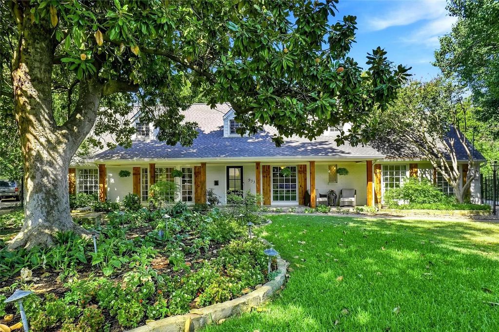 933 Blue Lake Circle, Richardson