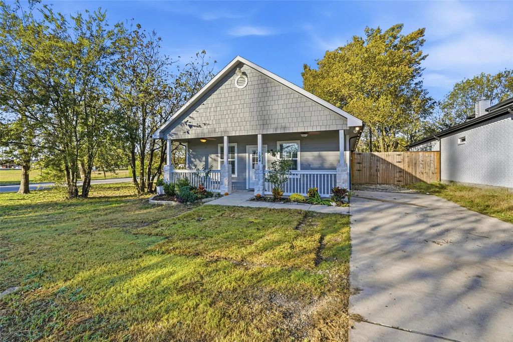 124 Chris Drive, Rockwall