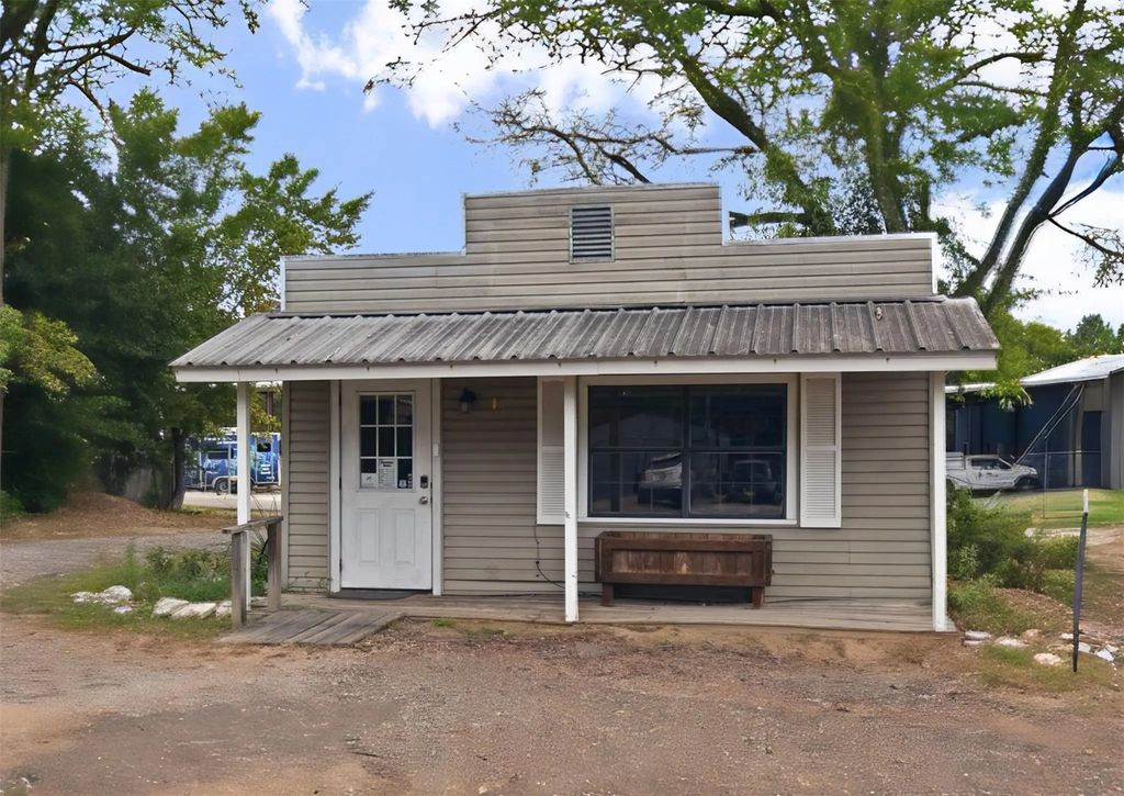 415 W Bermuda Street, Quitman