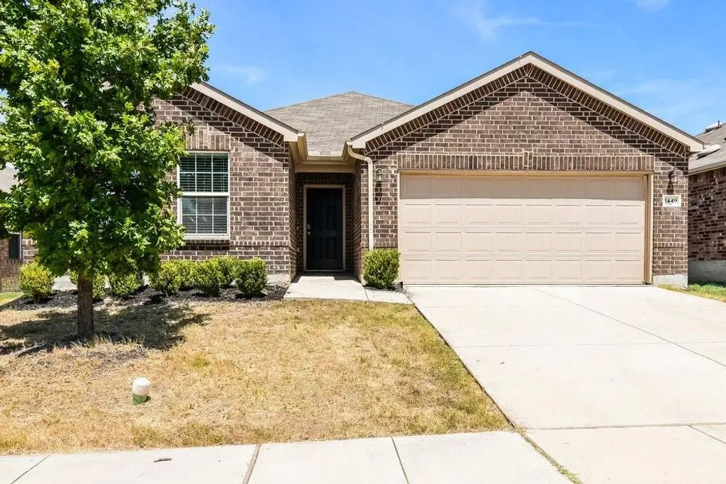 1449 Vernon Drive, Aubrey