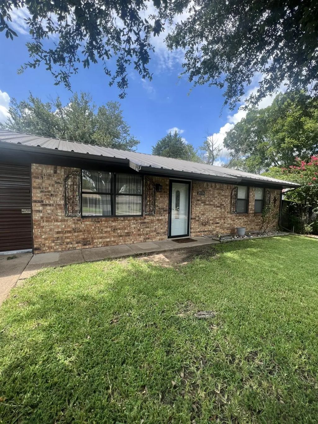 2036 Lisa Circle, Canton