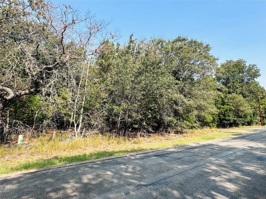 36-40 Pedernales East, Athens