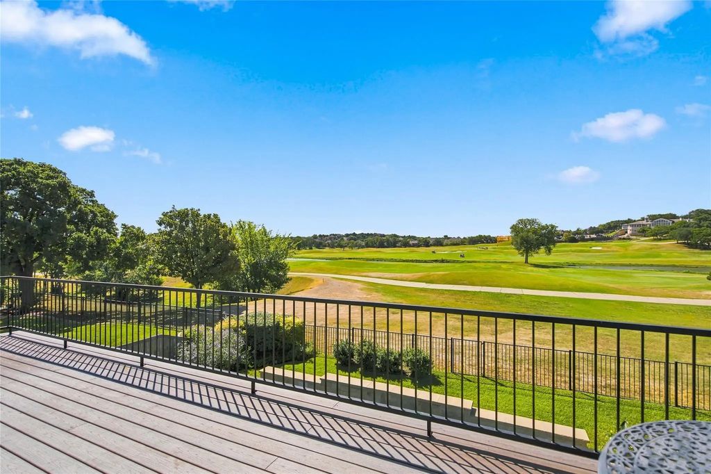1820 Forest Bend Lane, Keller