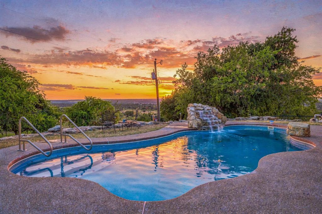 5351 Upper Denton Road, Weatherford