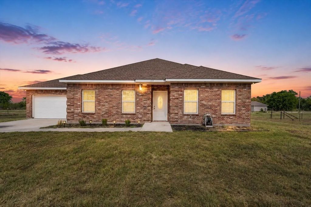 123 Pugh Lane, Corsicana