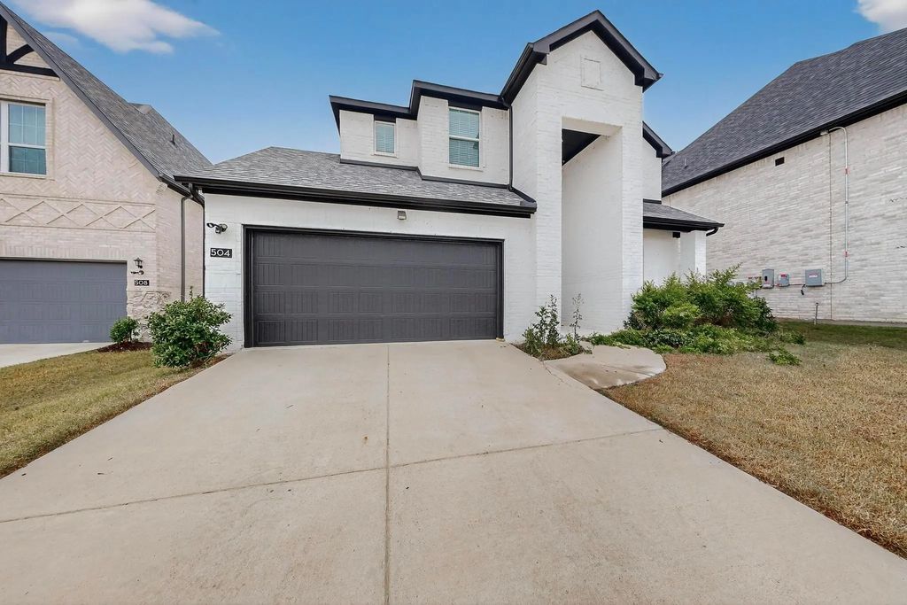 504 Conestoga Pass, Weston