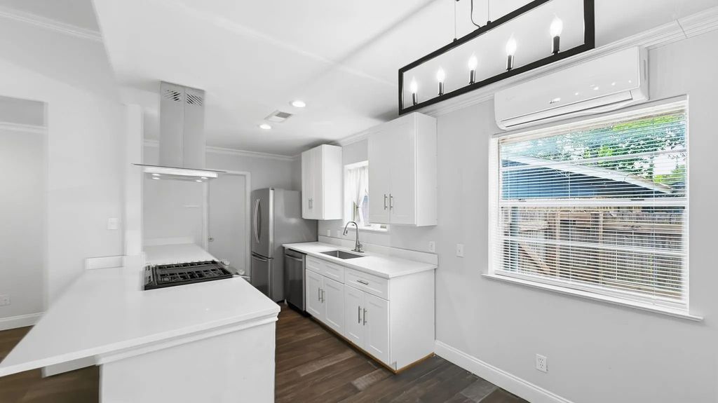 1421 Meadowcrest Drive, Plano