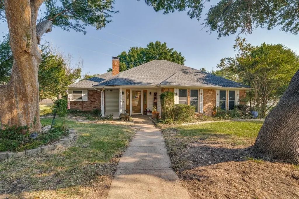 4125 Simmons Drive, Rowlett