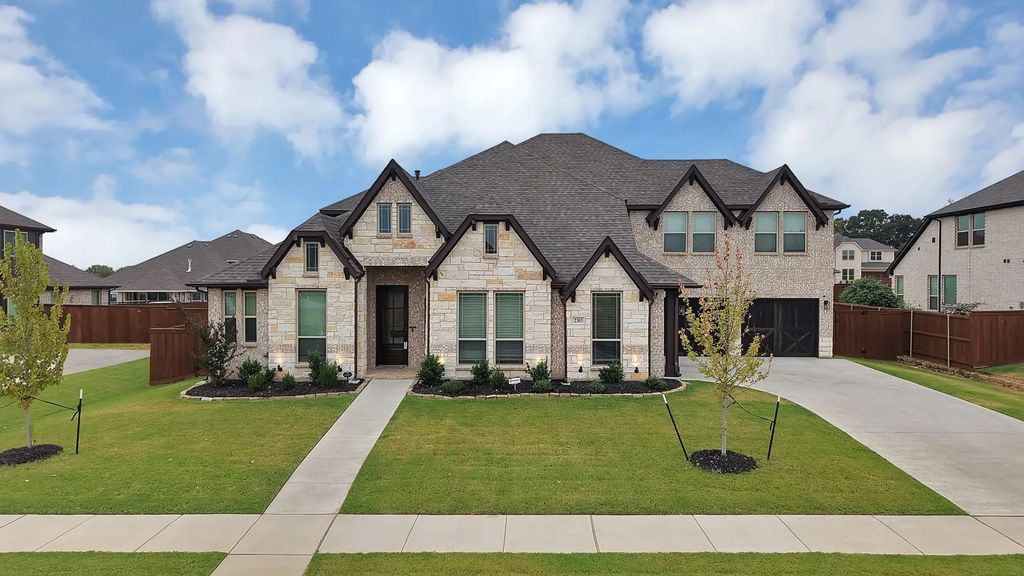 2303 Knapp Trail, Mansfield