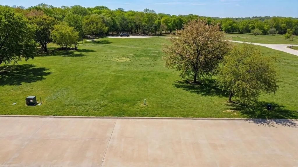 125 Dove Meadow Lane, Glen Rose