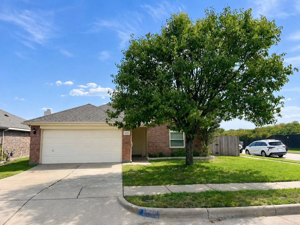 10400 Lake Park Drive, Fort Worth