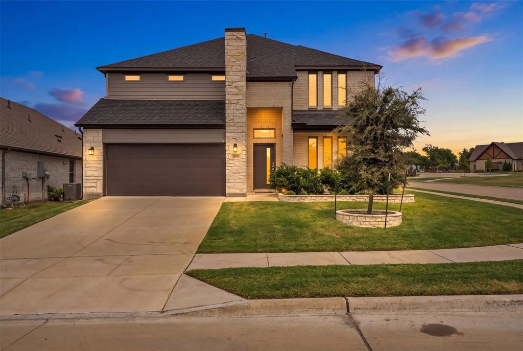 1802 Balfour Bend, Forney