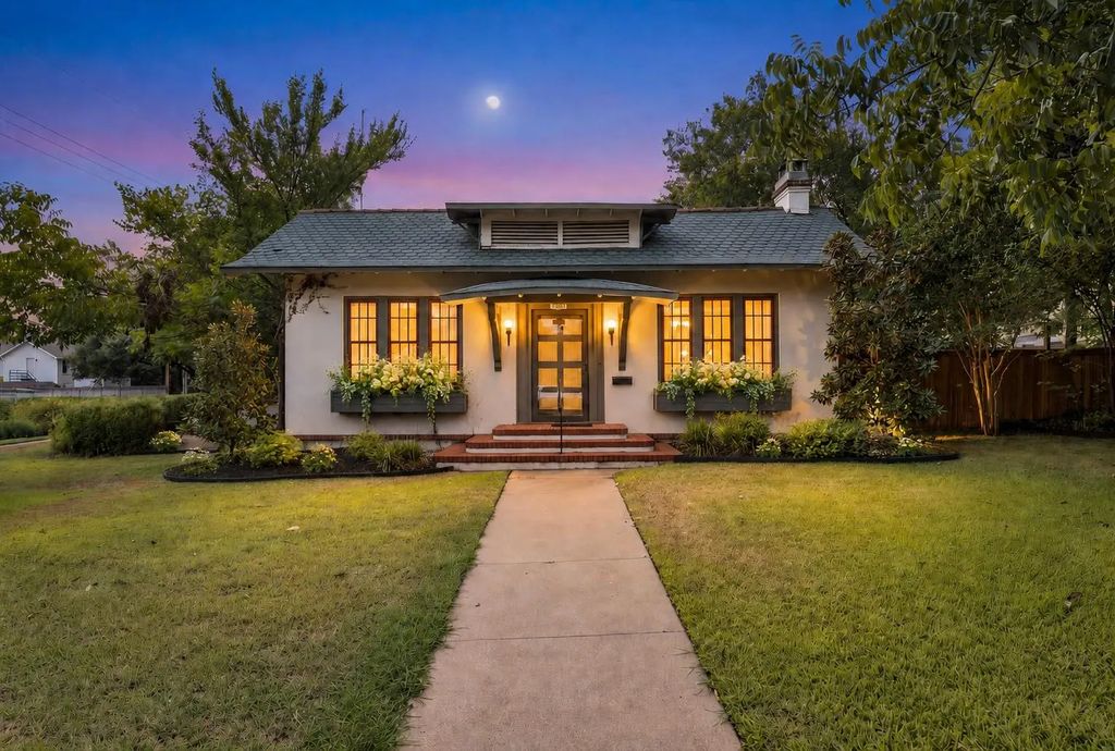 2700 Washington Avenue, Waco