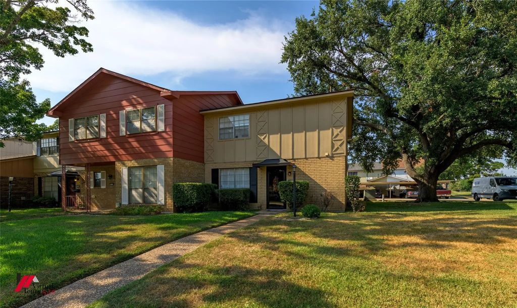 8520 Grover Place, Shreveport