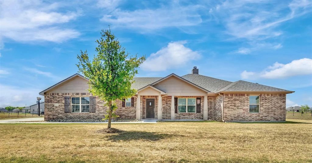 6335 Brookcrest, Godley