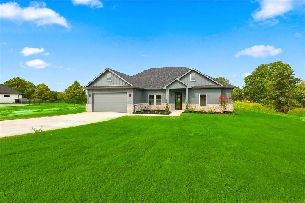133 Cr 4865, Azle
