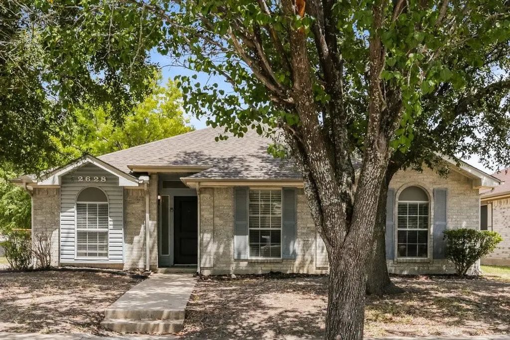 2628 Hidden Springs Drive, Mesquite