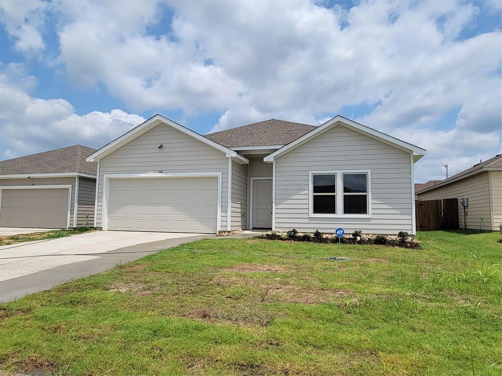 108 Canales Circle, Greenville