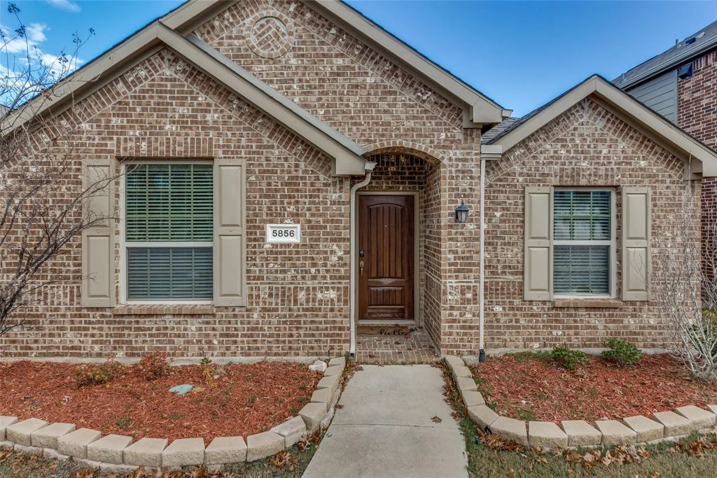 5856 Bindweed Street, Fort Worth