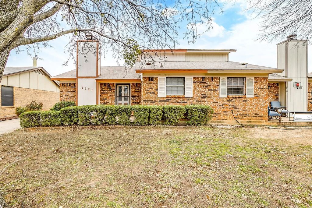 2521 Indigo Lane, Arlington