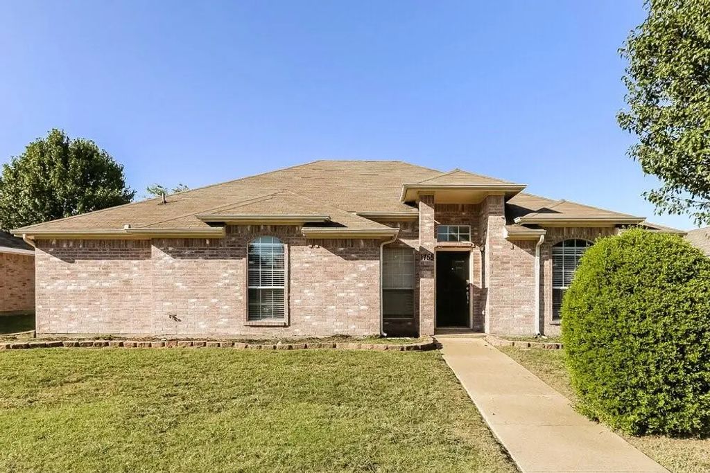 1755 Reynolds Street, Lancaster