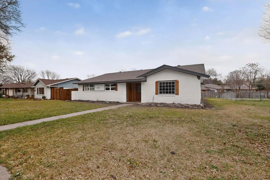 11360 Drummond Drive, Dallas